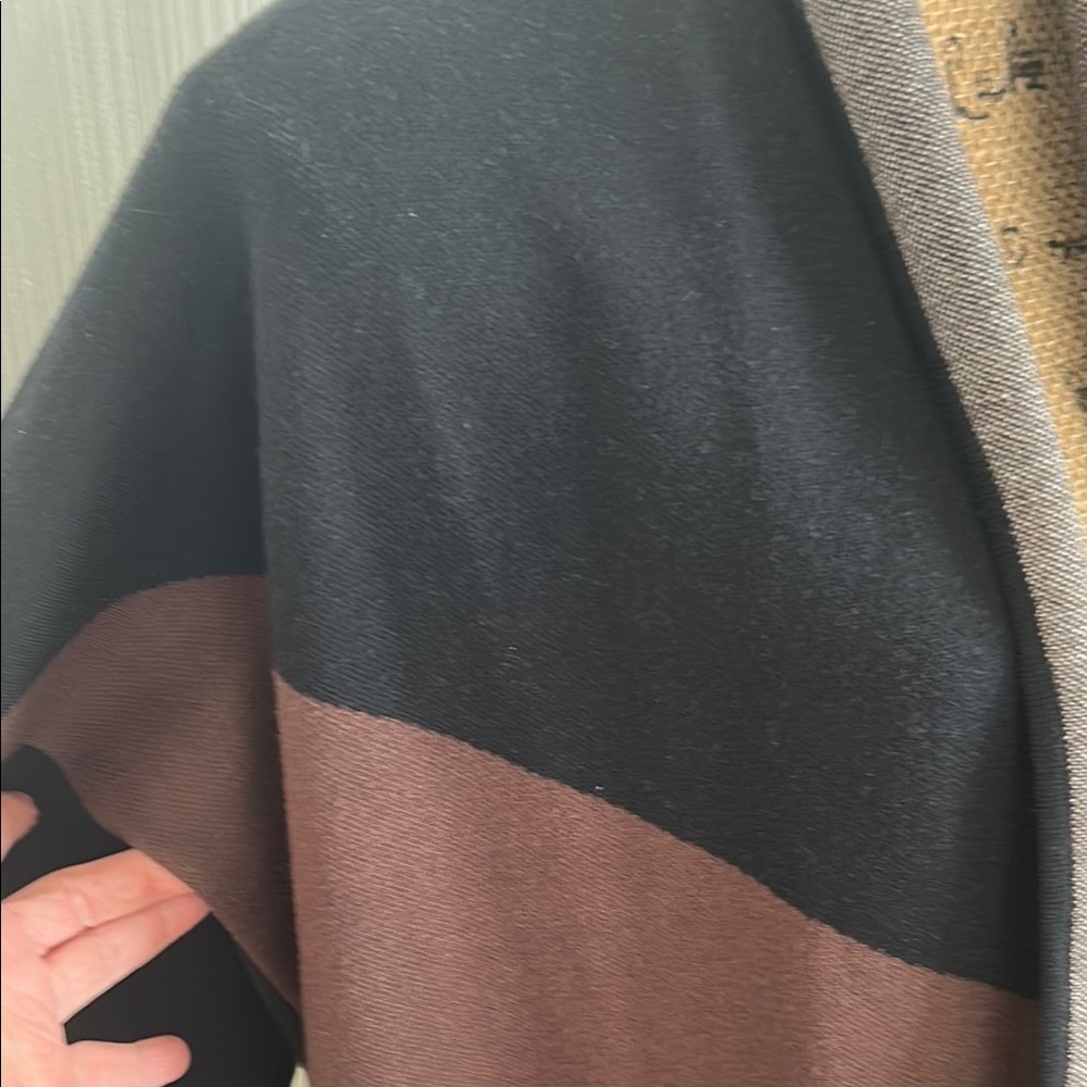 Colorblock Open Front Cardigan - Picture 4 of 8